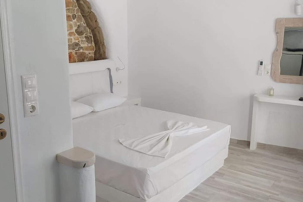 Villa Naxion Esti - Διαμονή Στην Παλιά Χώρα Της Νάξου Naxos City Exterior foto